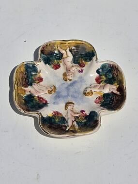 Vintage Capodimonte Italy Cherubs Trinket Dish/Bowl Gold Trim Raised 5.5" Dia